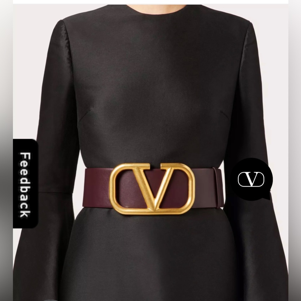 Valentino Reversible VLogo Sig Belt In Glossy Calfskin. 70 mm.Pre Loved.